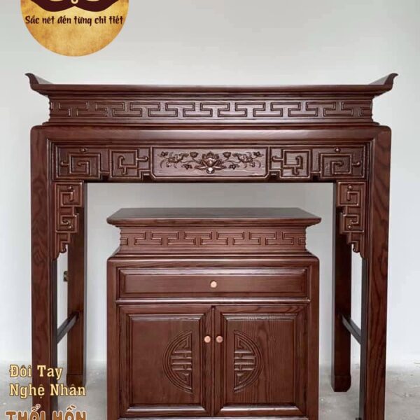 Bàn Thờ Triện Sen Gỗ Sồi BT 22 Gỗ sồi là loại gỗ tự nhiên có độ bền cao, khả năng chịu lực tốt, và đặc biệt là khả năng chống mối mọt vượt trội.
