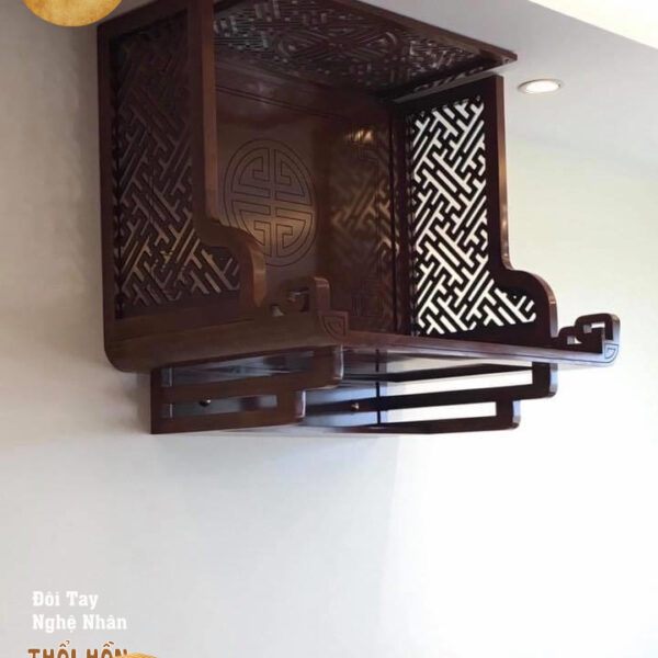 ban thờ treo tường vách cnc 012 tạo điểm nhấn riêng cho không gian thờ nói chung